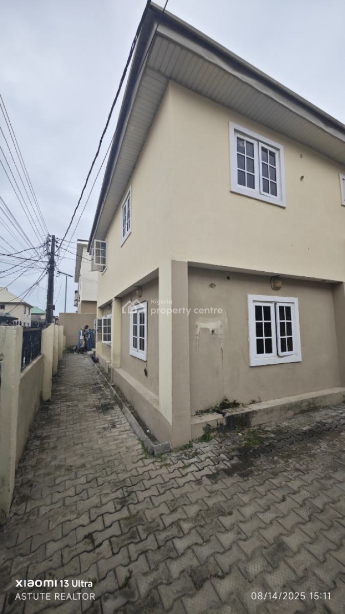 Self Service 2 Bedrooms Flat, Oniru Resettlements Scheme, Oniru, Victoria Island (vi), Lagos, Flat / Apartment for Rent