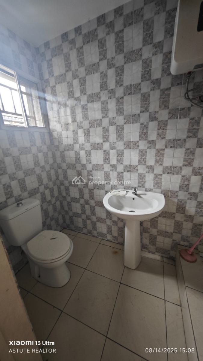 Self Service 2 Bedrooms Flat, Oniru Resettlements Scheme, Oniru, Victoria Island (vi), Lagos, Flat / Apartment for Rent