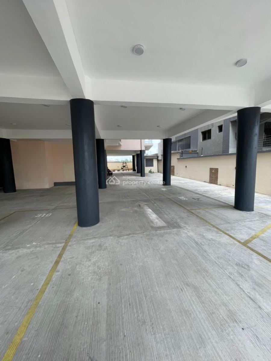 Newly Built 2 Bedroom Apartment with Bq, Lekki Phase 1, Lekki, Lagos, Flat / Apartment for Rent