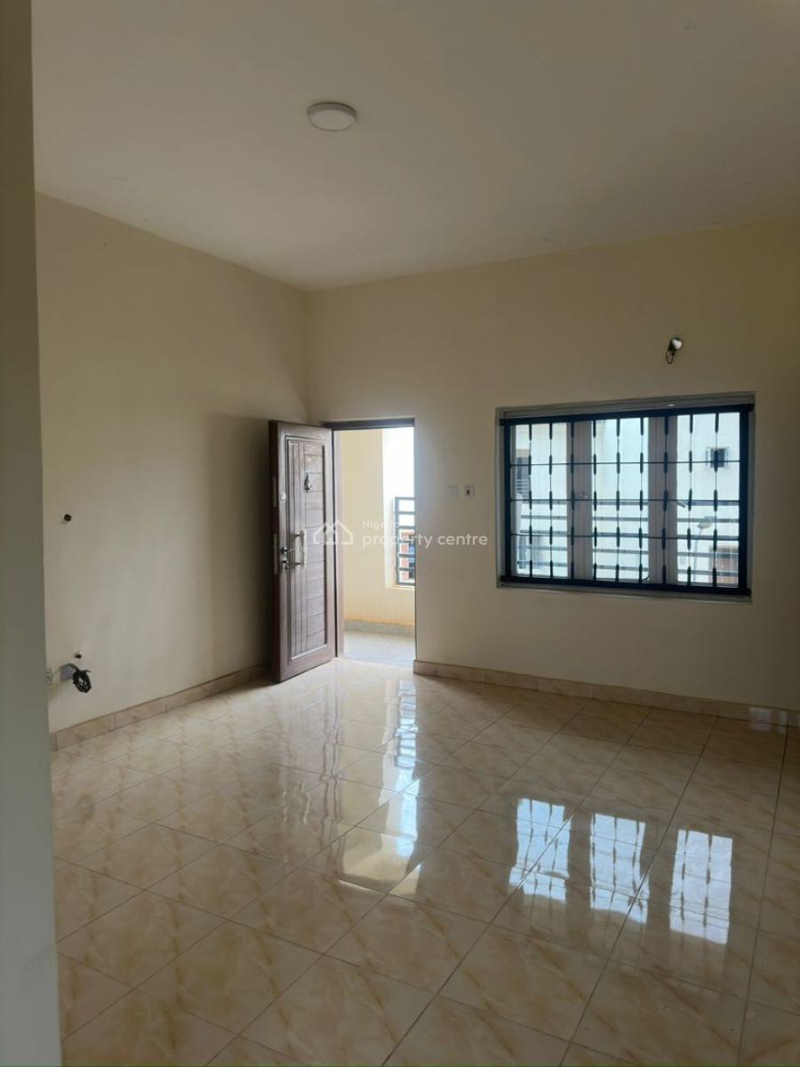 Comfortable 1-bedroom Apartment in Secure Estate, Jahi, Abuja, Mini Flat (room and Parlour) for Rent
