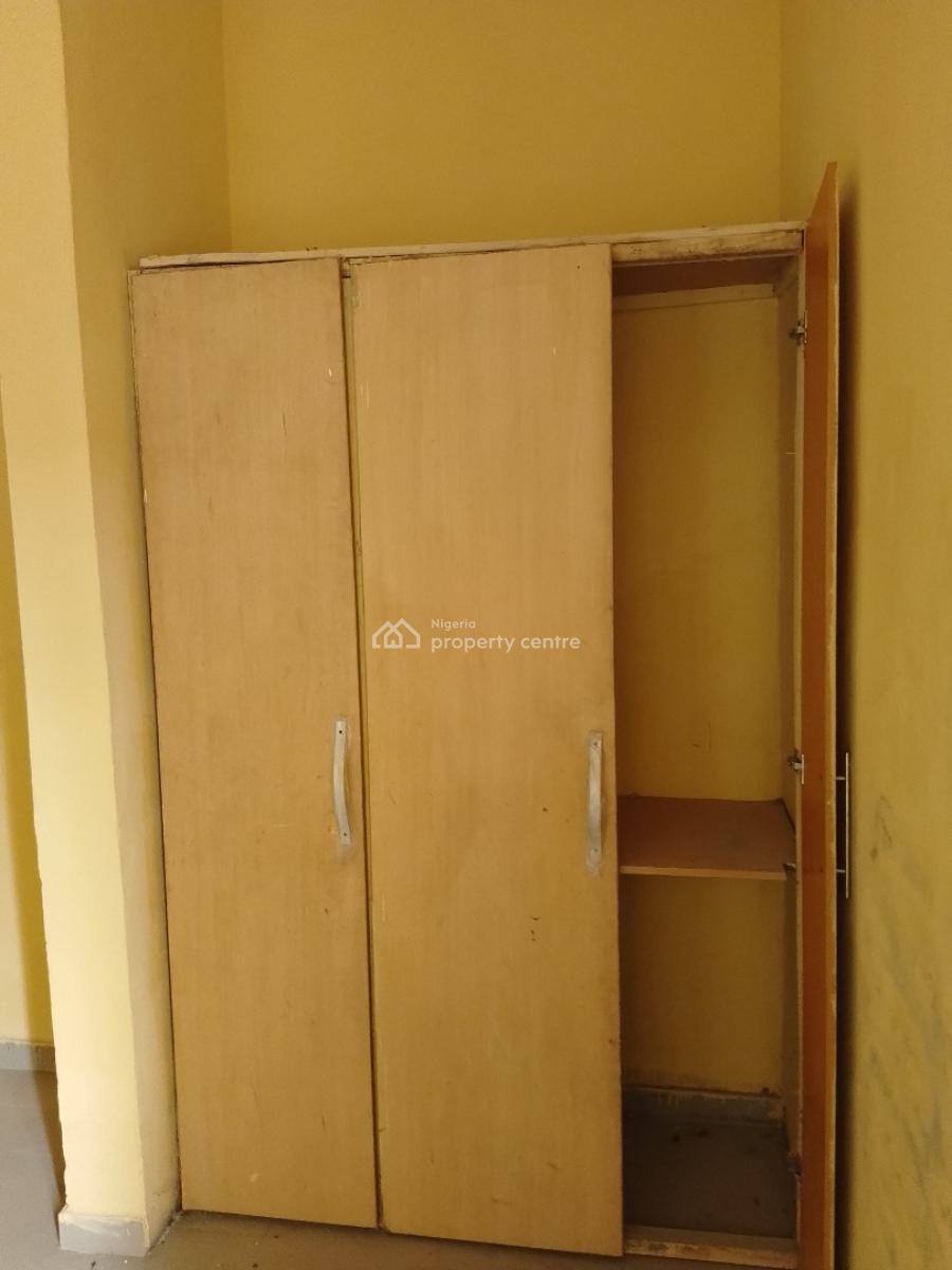 Spacious 3 Bed Ensuite with Visitors Toilet Freshly Renovated, Agunbiade Street, Ogombo, Ajah, Lagos, Flat / Apartment for Rent