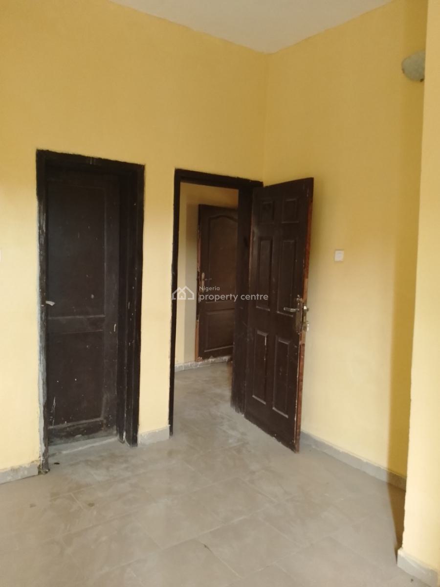 Spacious 3 Bed Ensuite with Visitors Toilet Freshly Renovated, Agunbiade Street, Ogombo, Ajah, Lagos, Flat / Apartment for Rent