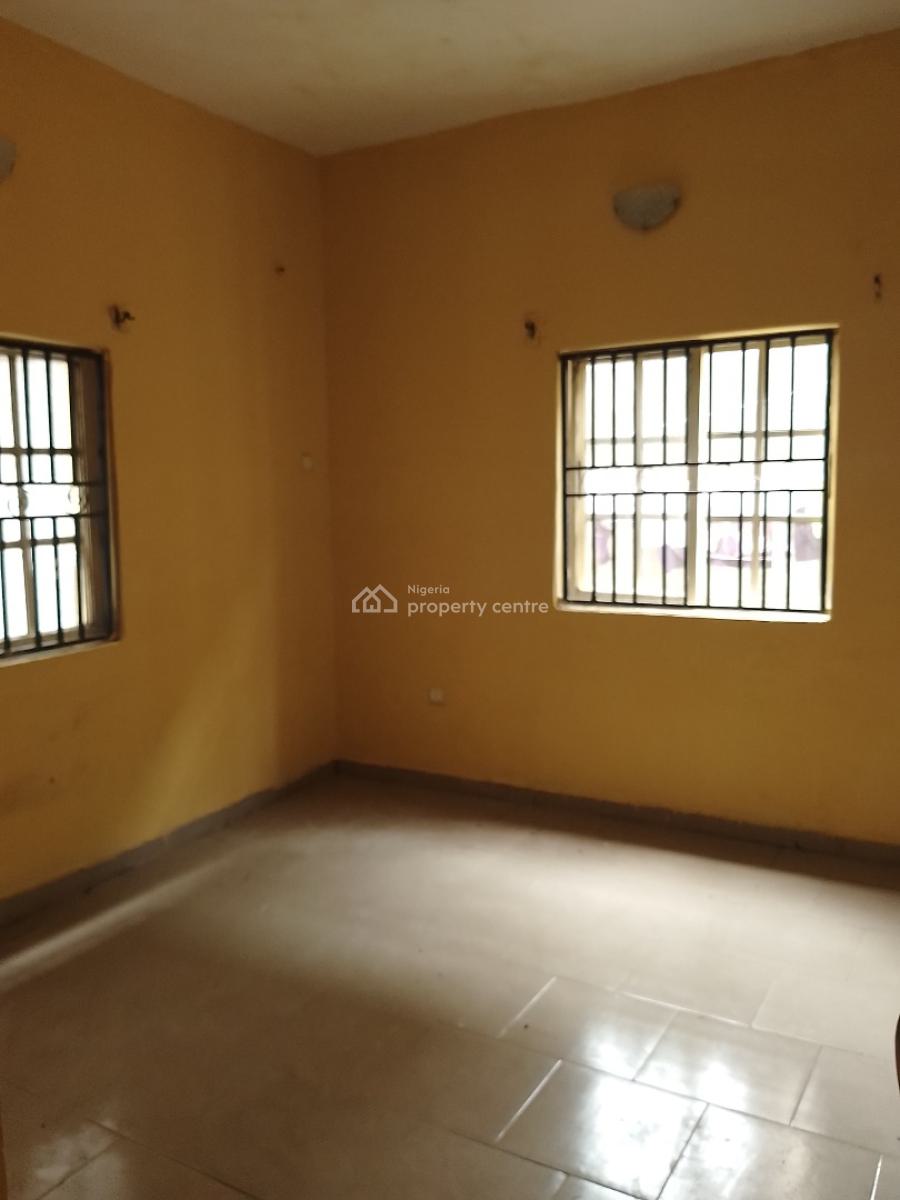 Spacious 3 Bed Ensuite with Visitors Toilet Freshly Renovated, Agunbiade Street, Ogombo, Ajah, Lagos, Flat / Apartment for Rent