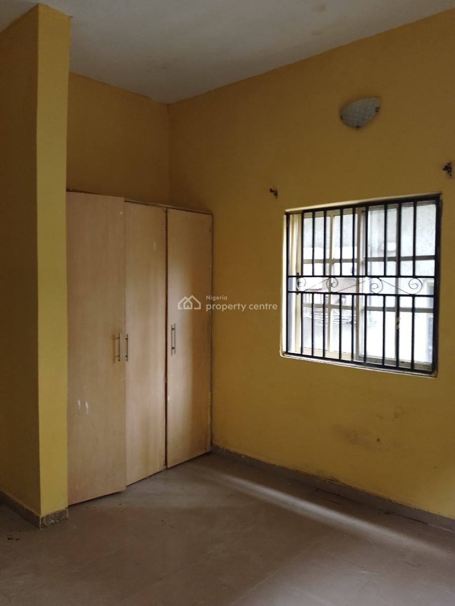 Spacious 3 Bed Ensuite with Visitors Toilet Freshly Renovated, Agunbiade Street, Ogombo, Ajah, Lagos, Flat / Apartment for Rent