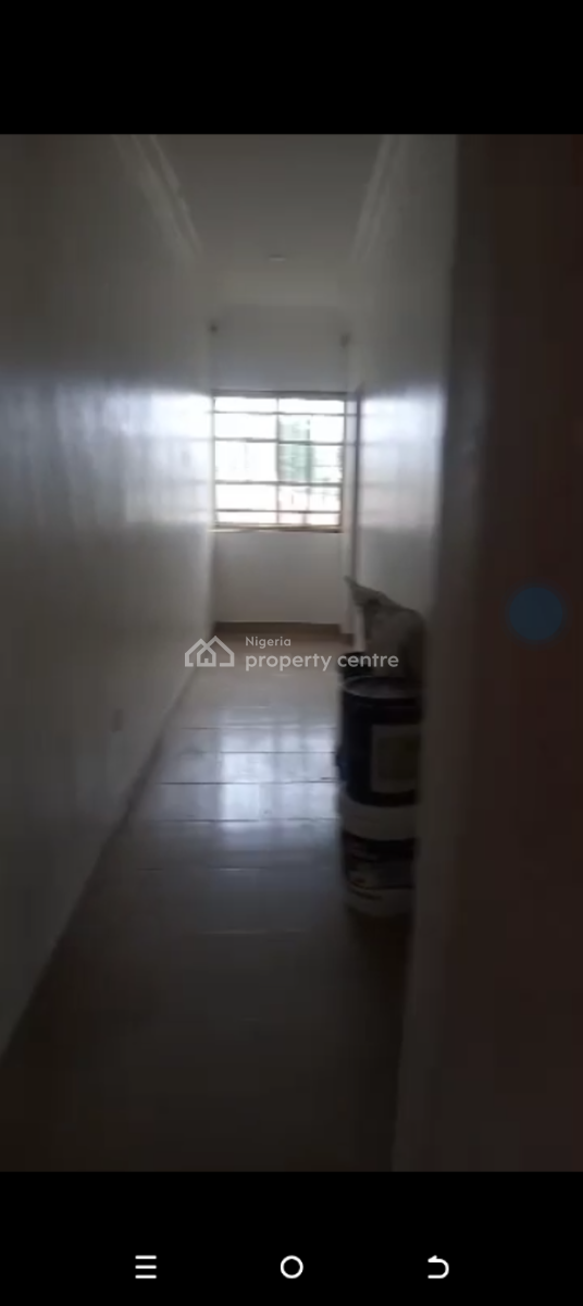 3 Bedroom Well Renovated Flat Ensuite, Akinola Cole Estate, Adeniyi Jones, Ikeja, Lagos, Flat / Apartment for Sale