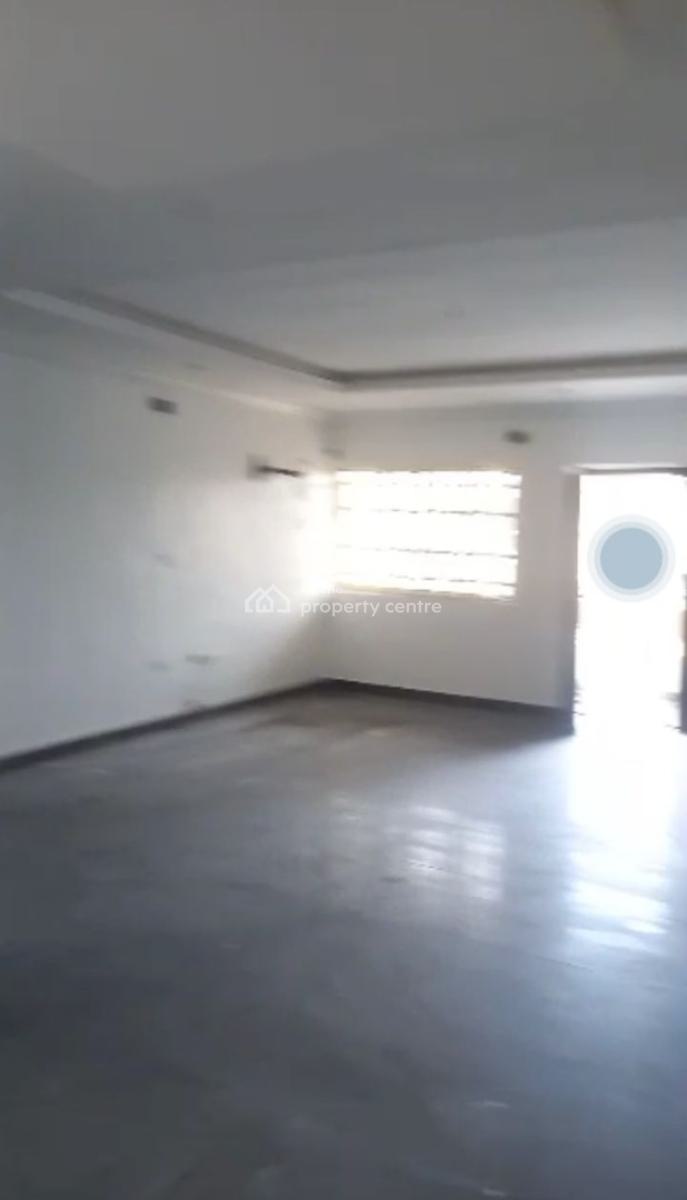 3 Bedroom Well Renovated Flat Ensuite, Akinola Cole Estate, Adeniyi Jones, Ikeja, Lagos, Flat / Apartment for Sale