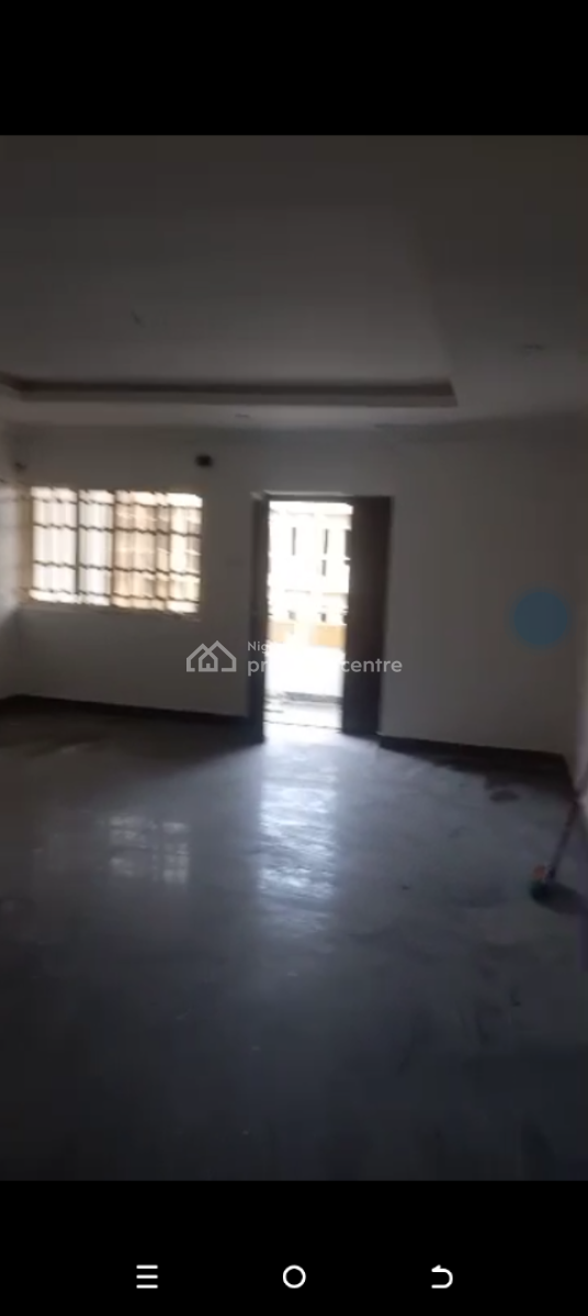 3 Bedroom Well Renovated Flat Ensuite, Akinola Cole Estate, Adeniyi Jones, Ikeja, Lagos, Flat / Apartment for Sale