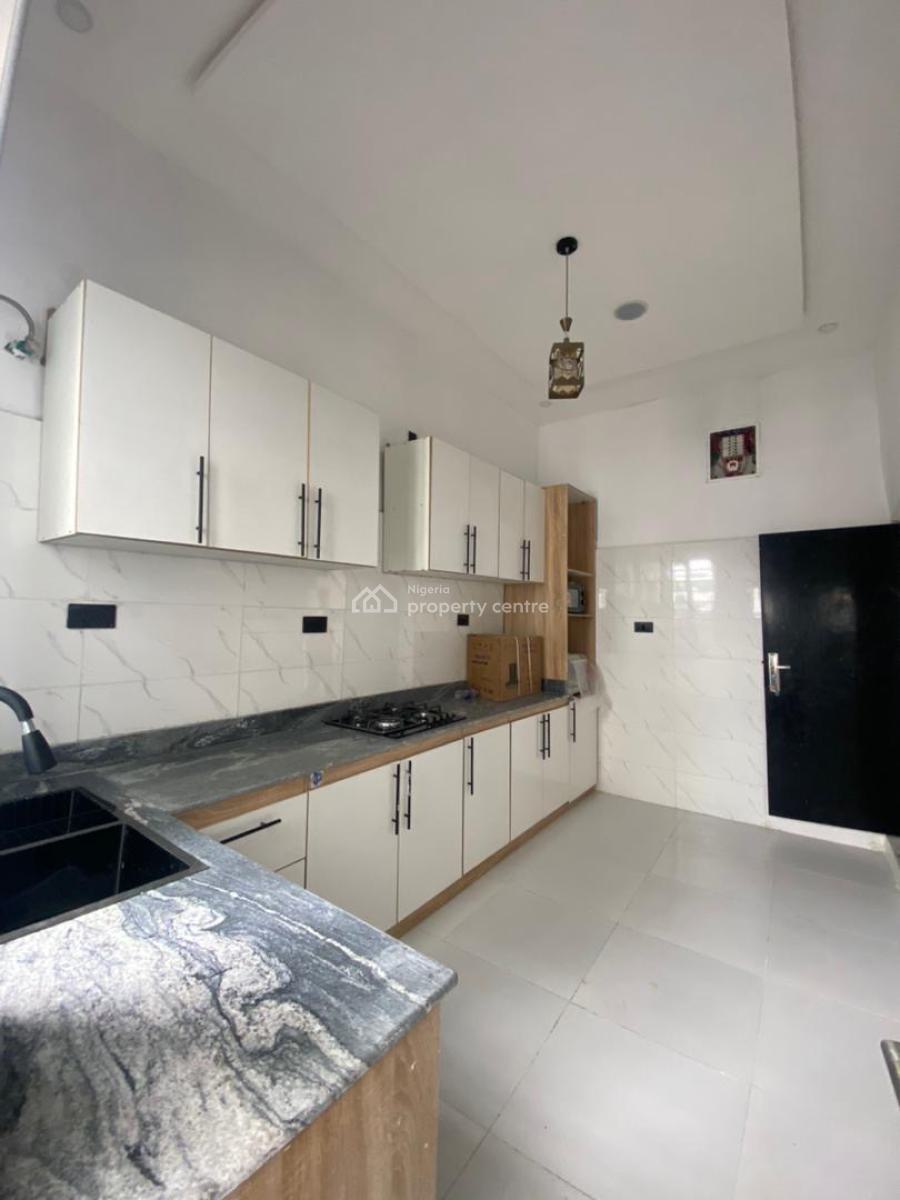 an Executive 3bed Terrace Duplex, Usman Immanuel Estate, Ajah, Lagos, Detached Duplex for Sale