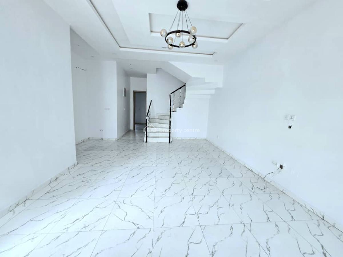 Well Maintained 4 Bedroom Semi-detached Duplex with Bq, Vgc, Lekki, Lagos, Semi-detached Duplex for Sale
