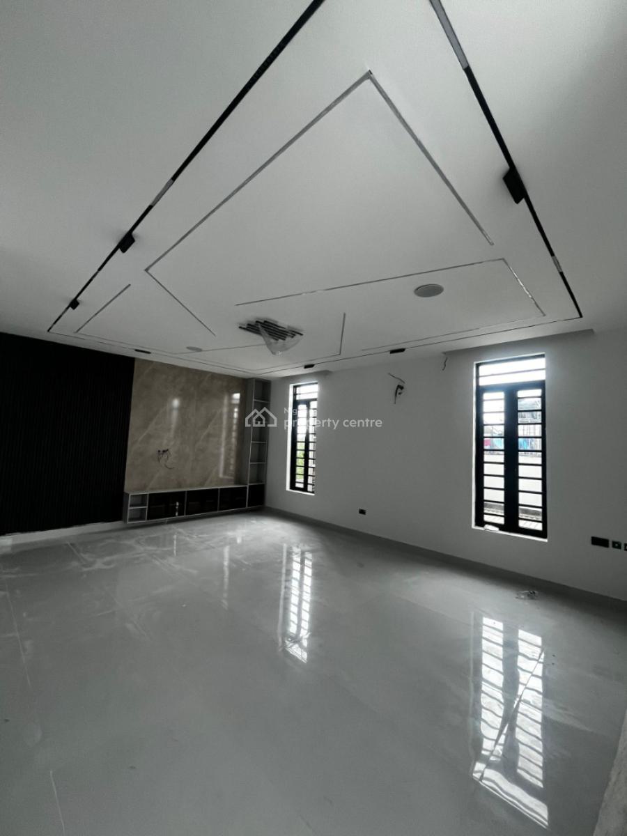 5 Bedroom House with Bq, Lekki Phase 1, Lekki, Lagos, Detached Duplex for Sale