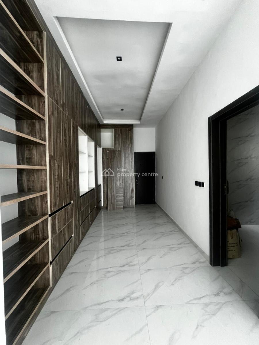5 Bedroom House with Bq, Osapa, Lekki, Lagos, Detached Duplex for Sale