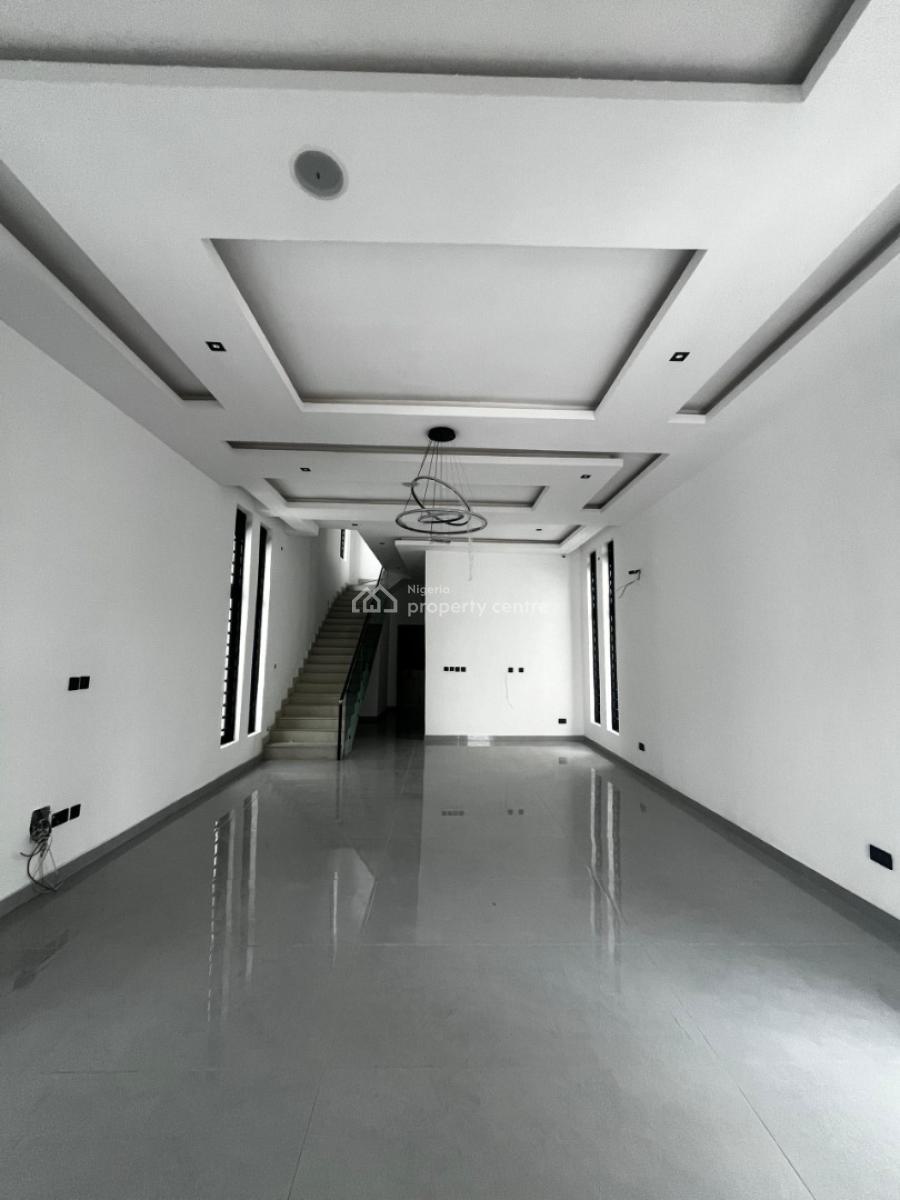 5 Bedroom House with Bq, Osapa, Lekki, Lagos, Detached Duplex for Sale