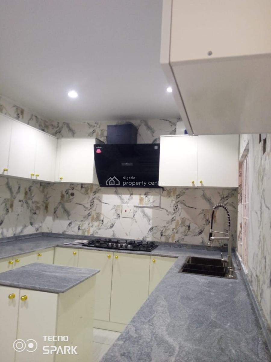 Luxury Spacious 3 Bedroom Apartment, Area 11, Garki, Abuja, Flat / Apartment for Rent