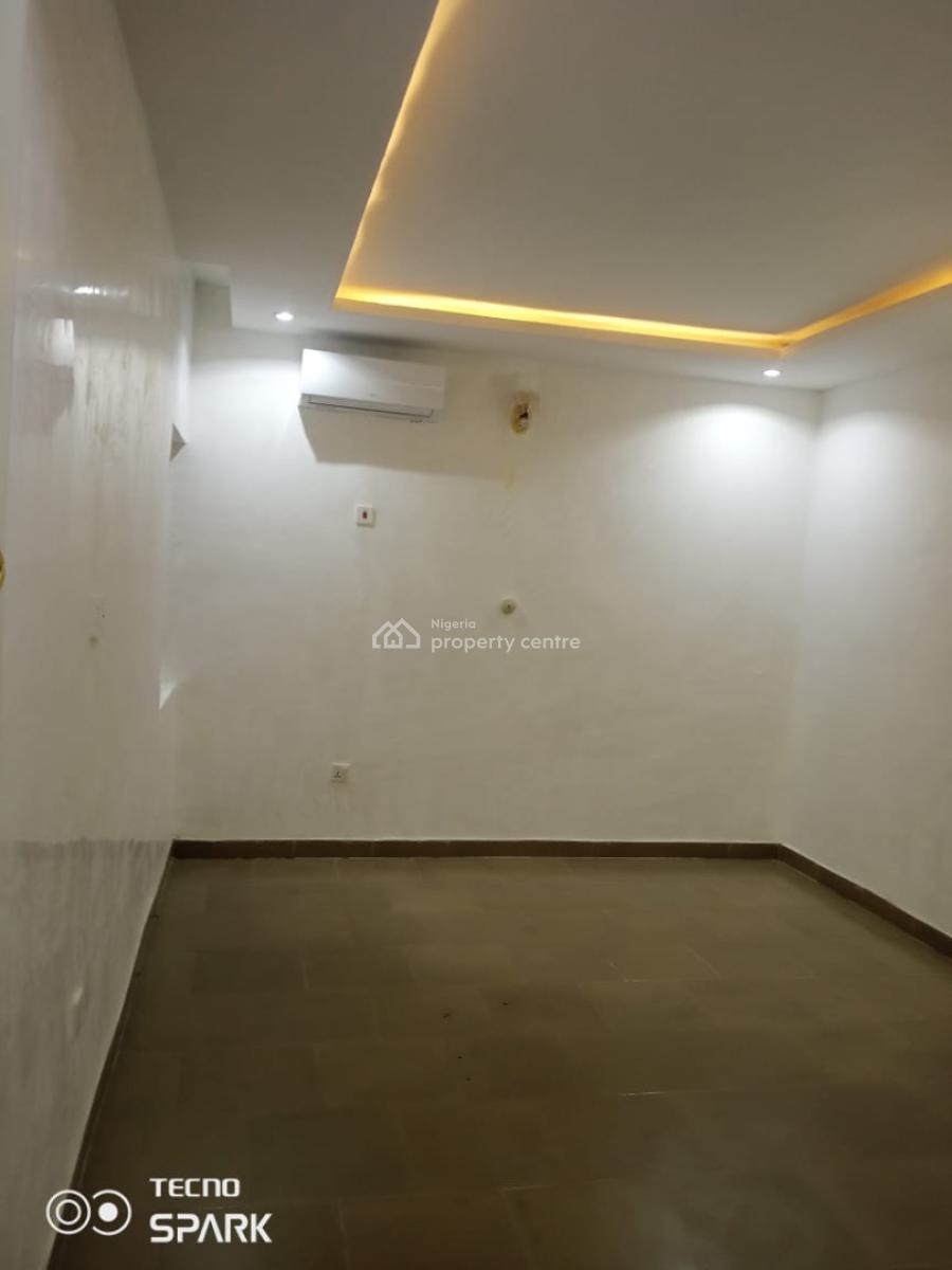 Luxury Spacious 3 Bedroom Apartment, Area 11, Garki, Abuja, Flat / Apartment for Rent
