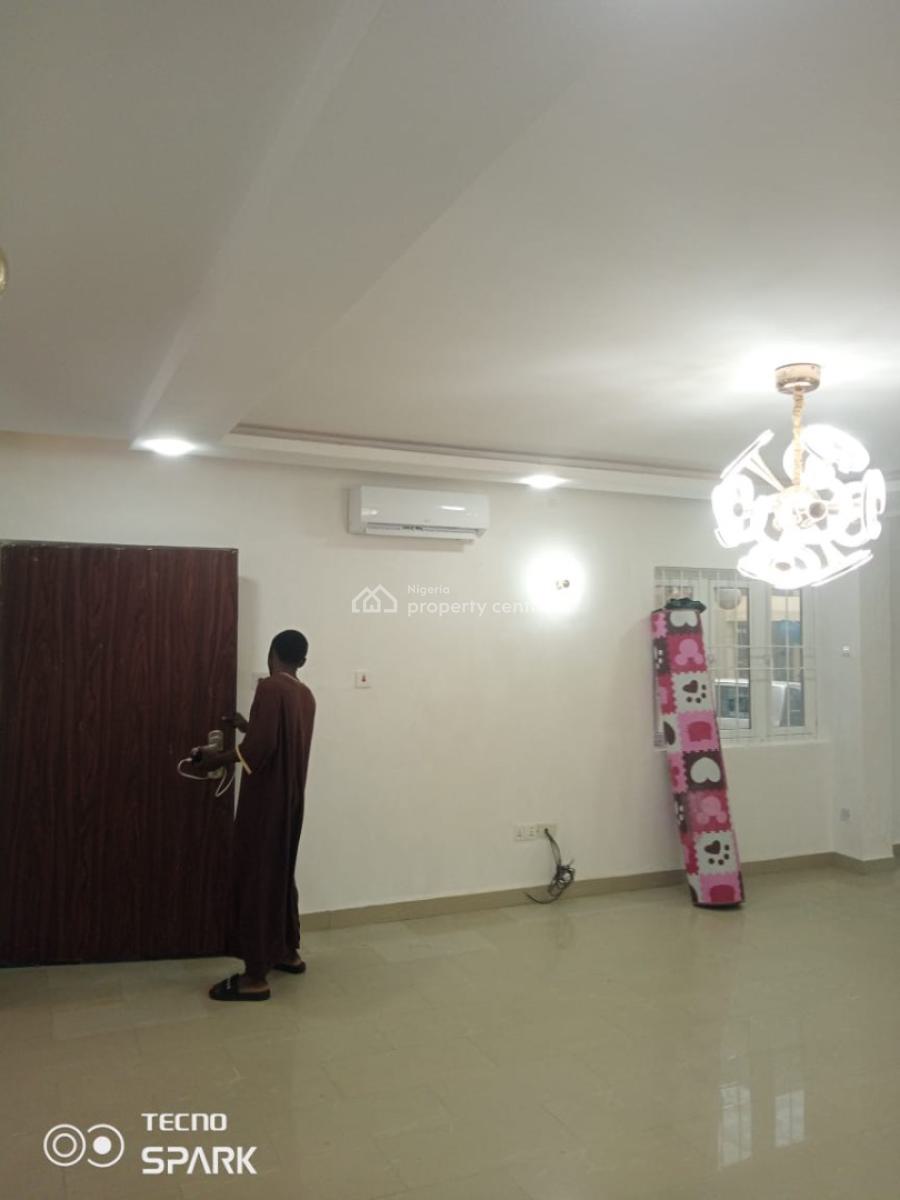 Luxury Spacious 3 Bedroom Apartment, Area 11, Garki, Abuja, Flat / Apartment for Rent