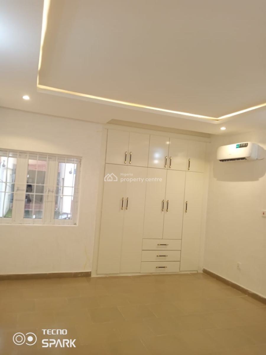 Luxury Spacious 3 Bedroom Apartment, Area 11, Garki, Abuja, Flat / Apartment for Rent