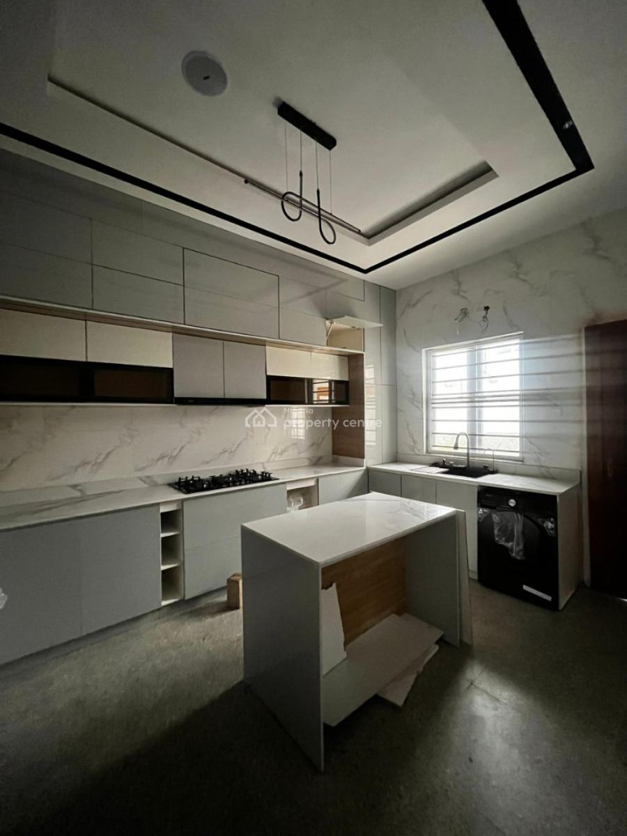 5 Bedroom House with Bq, Chevron, Lekki Phase 1, Lekki, Lagos, Detached Duplex for Sale