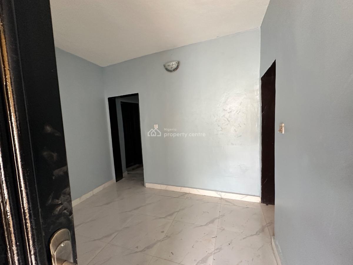 3 Bedroom Flat, Off International Airport Road, Ajao Estate, Isolo, Lagos, Flat / Apartment for Rent