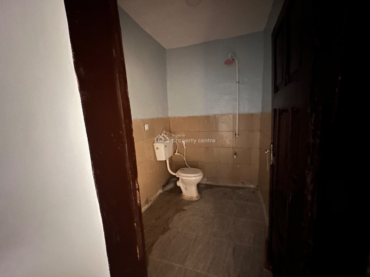3 Bedroom Flat, Off International Airport Road, Ajao Estate, Isolo, Lagos, Flat / Apartment for Rent