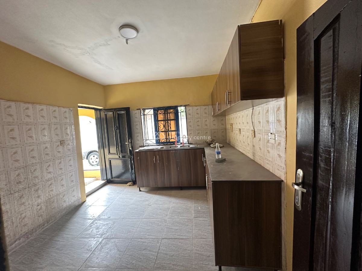 3 Bedroom Flat, Off International Airport Road, Ajao Estate, Isolo, Lagos, Flat / Apartment for Rent