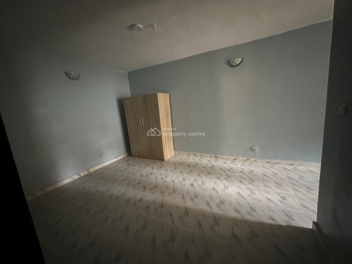 3 Bedroom Flat, Off International Airport Road, Ajao Estate, Isolo, Lagos, Flat / Apartment for Rent