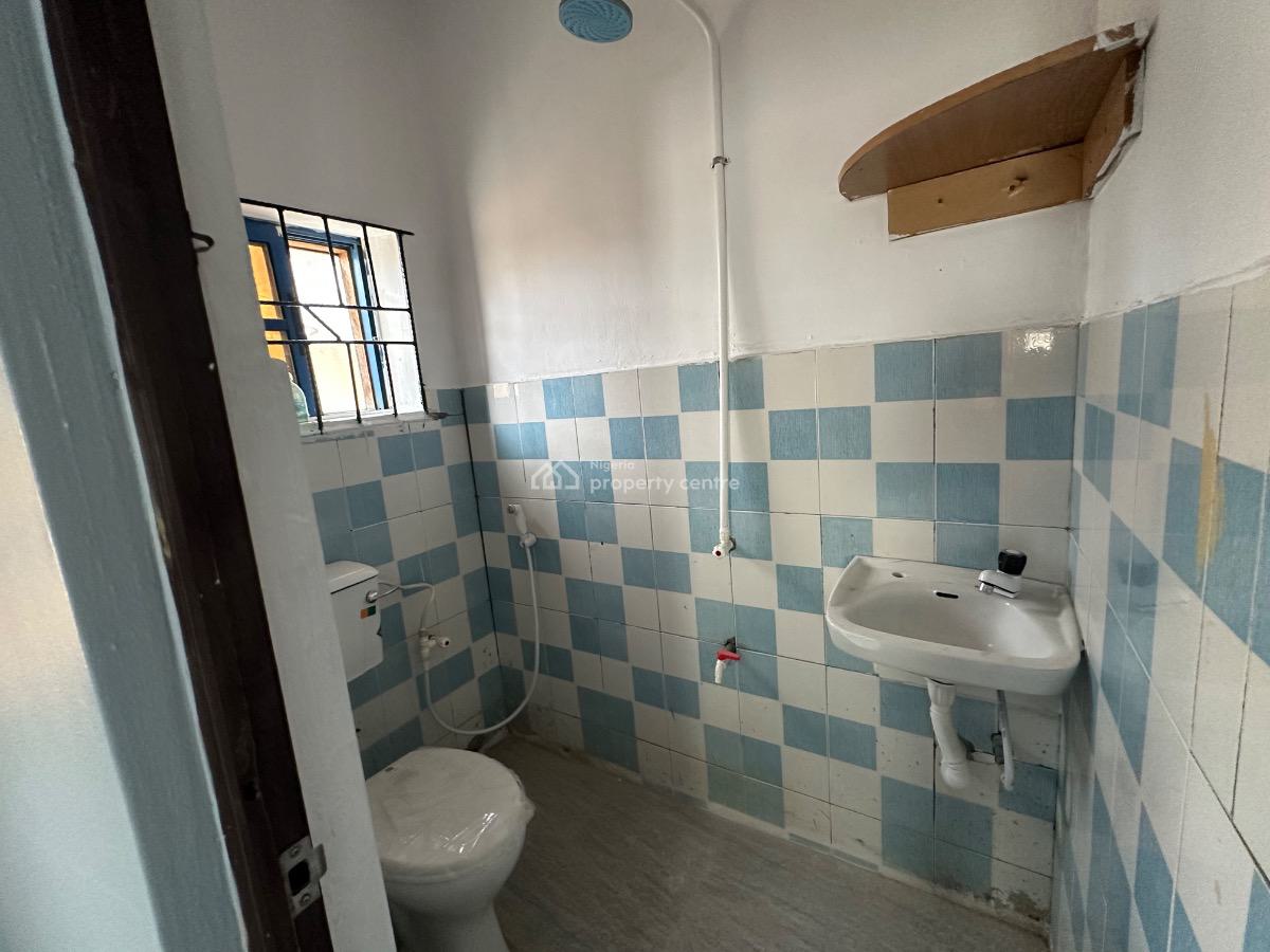 3 Bedroom Flat, Off International Airport Road, Ajao Estate, Isolo, Lagos, Flat / Apartment for Rent