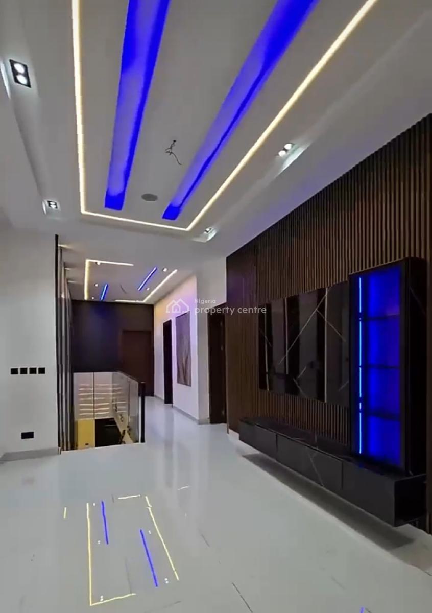 5 Bedrooms Fully Detached with Bq and Swimming Pool, Ajah, Lagos, Detached Duplex for Sale