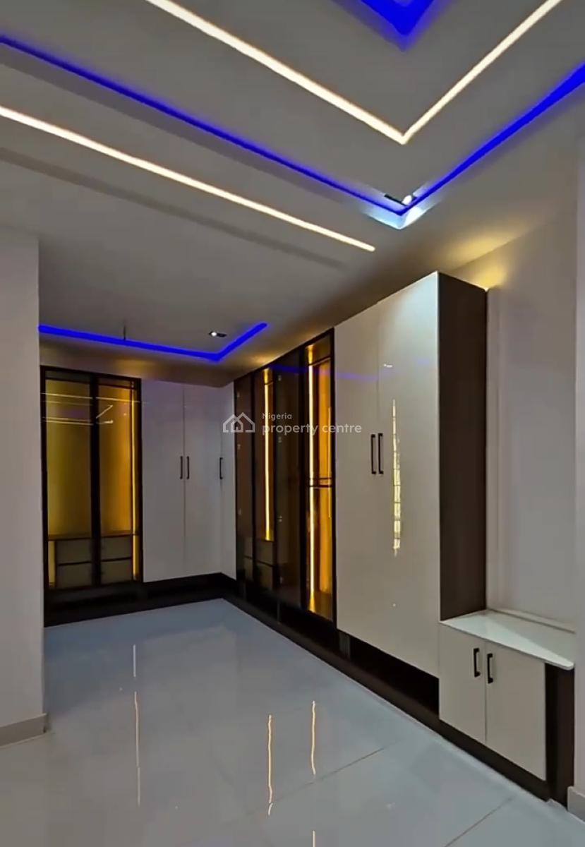 5 Bedrooms Fully Detached with Bq and Swimming Pool, Ajah, Lagos, Detached Duplex for Sale