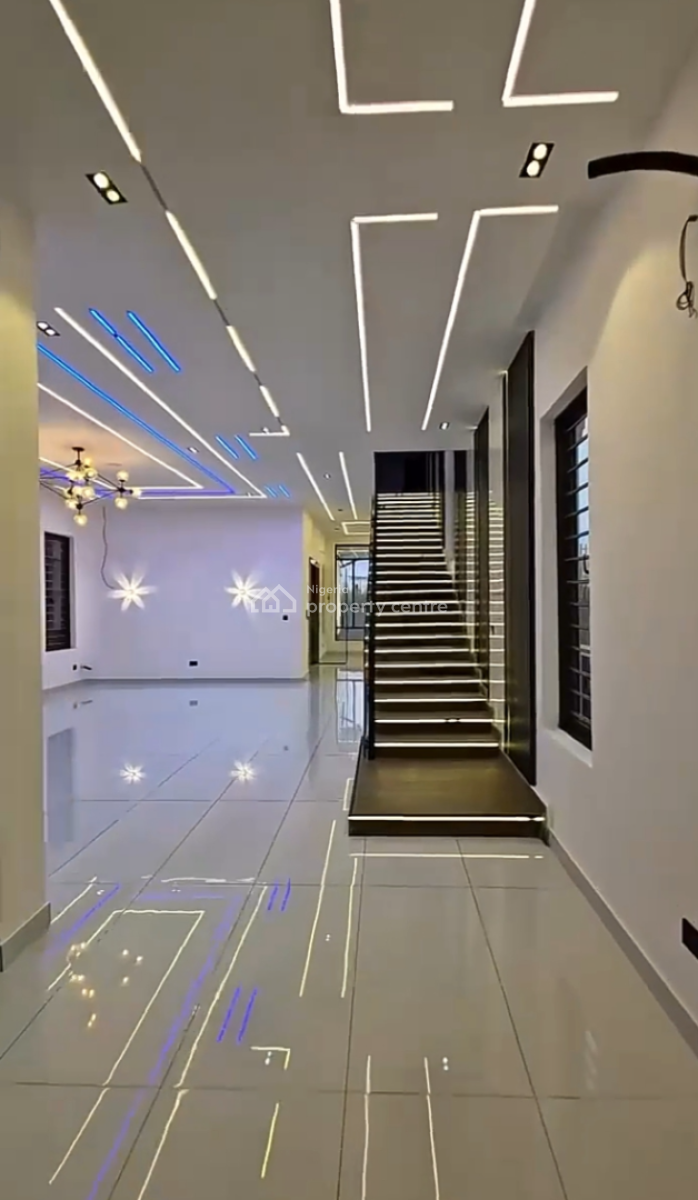 5 Bedrooms Fully Detached with Bq and Swimming Pool, Ajah, Lagos, Detached Duplex for Sale