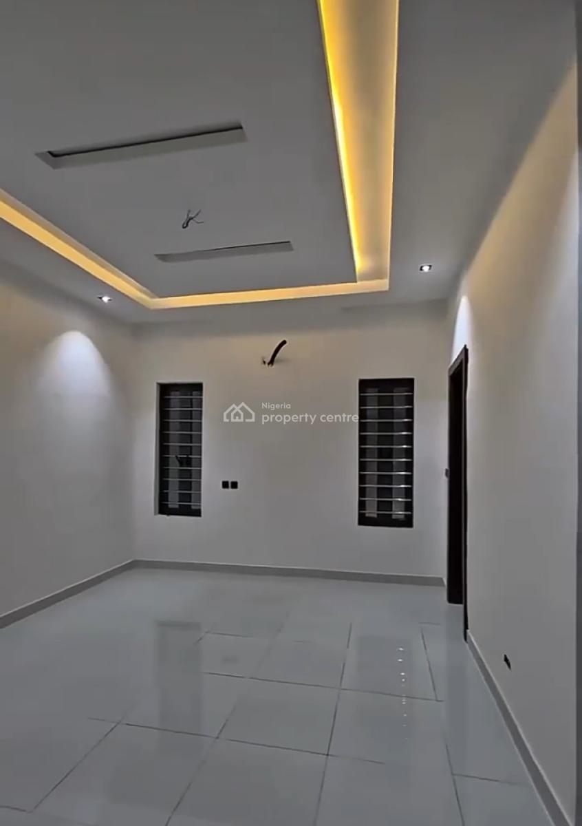 5 Bedrooms Fully Detached with Bq and Swimming Pool, Ajah, Lagos, Detached Duplex for Sale