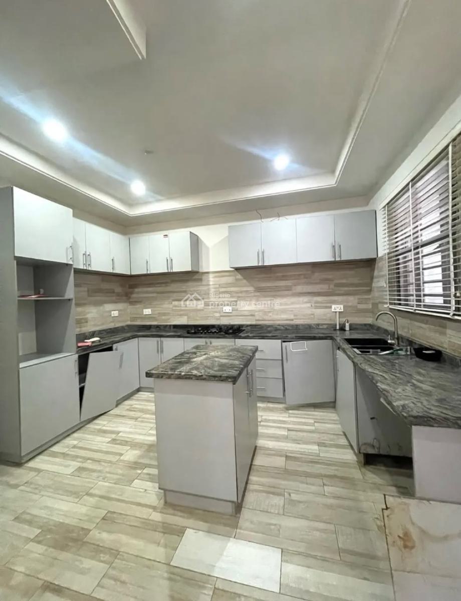 Well Built Serviced 2 Bedroom Apartment, Ikate Elegushi, Lekki, Lagos, Flat / Apartment for Rent