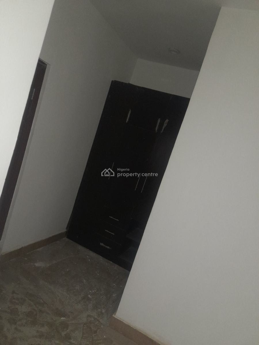 Standard Lovely 2 Bedrooms on a Tarred Road, Fo1 Layout, Kubwa, Abuja, Flat / Apartment for Rent