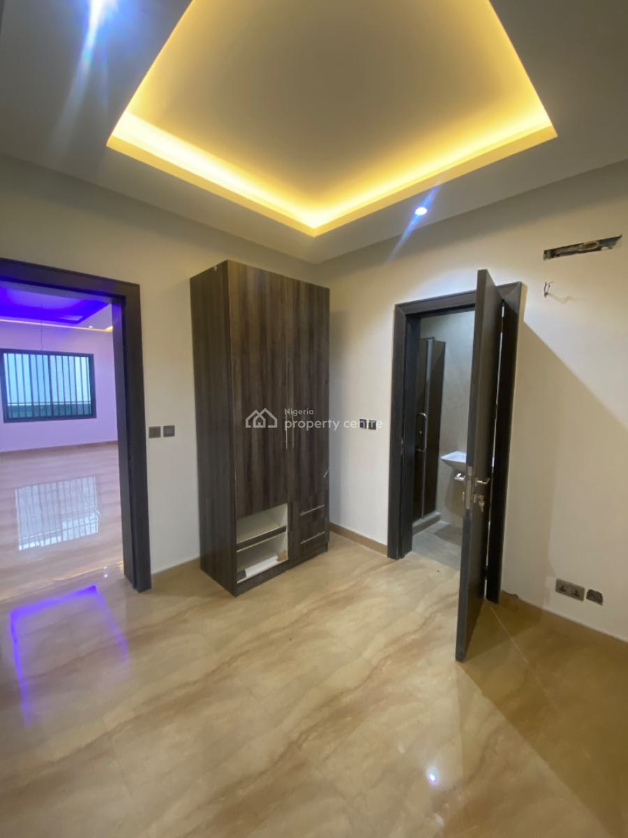 Exquisitely Finished Newly Built 4-bedroom Maisonette, Olaleye New Town, Iponri, Surulere, Lagos, Block of Flats for Sale