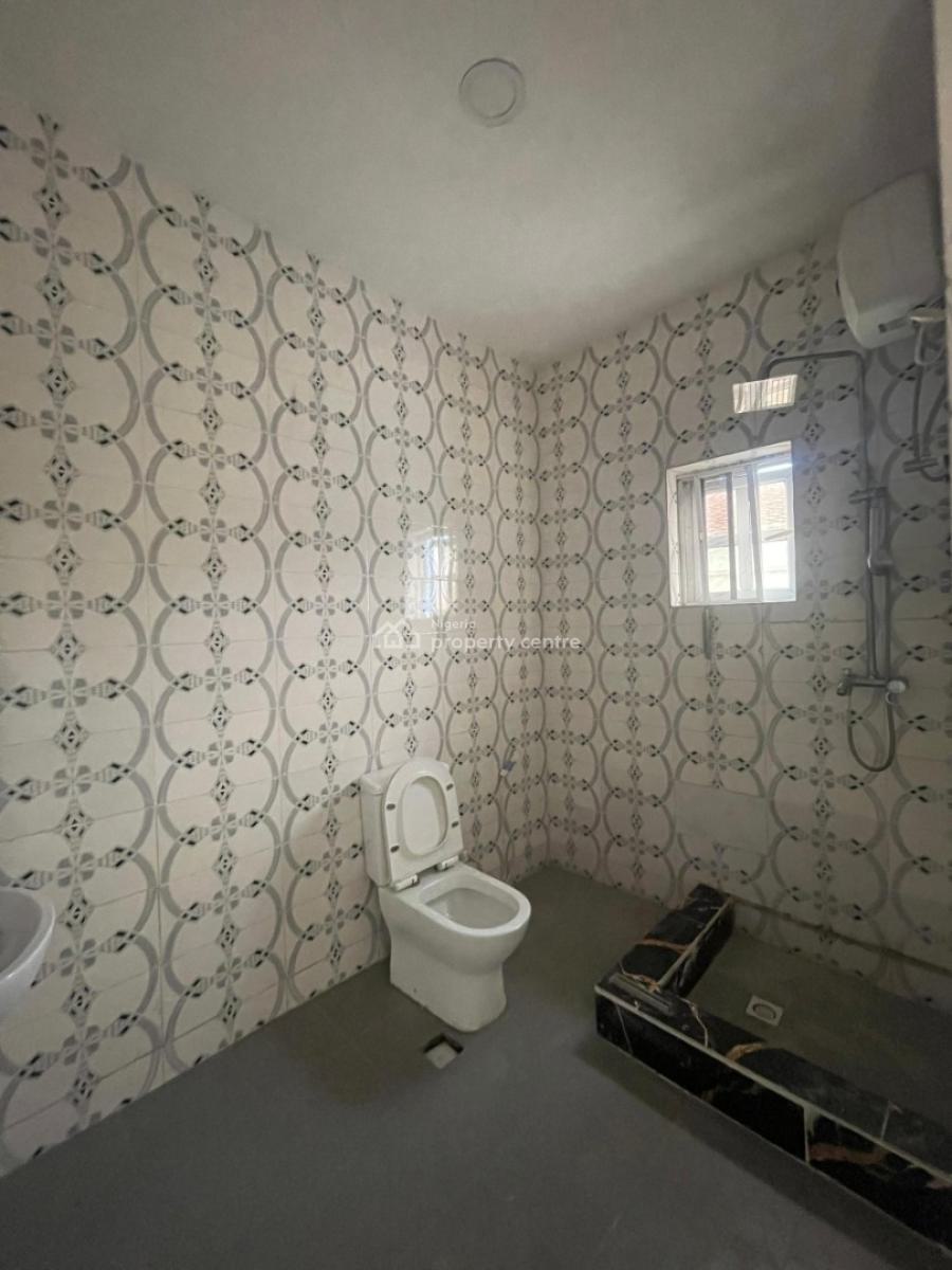 4-bedroom Semi Detached House with Bq, Crown Estate, Sangotedo, Ajah, Lagos, Semi-detached Duplex for Rent
