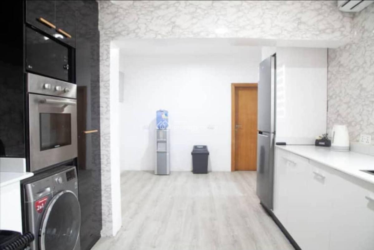 a Nice Furnished 3 Bedroom, Club Road, Old Ikoyi, Ikoyi, Lagos, Flat / Apartment for Rent