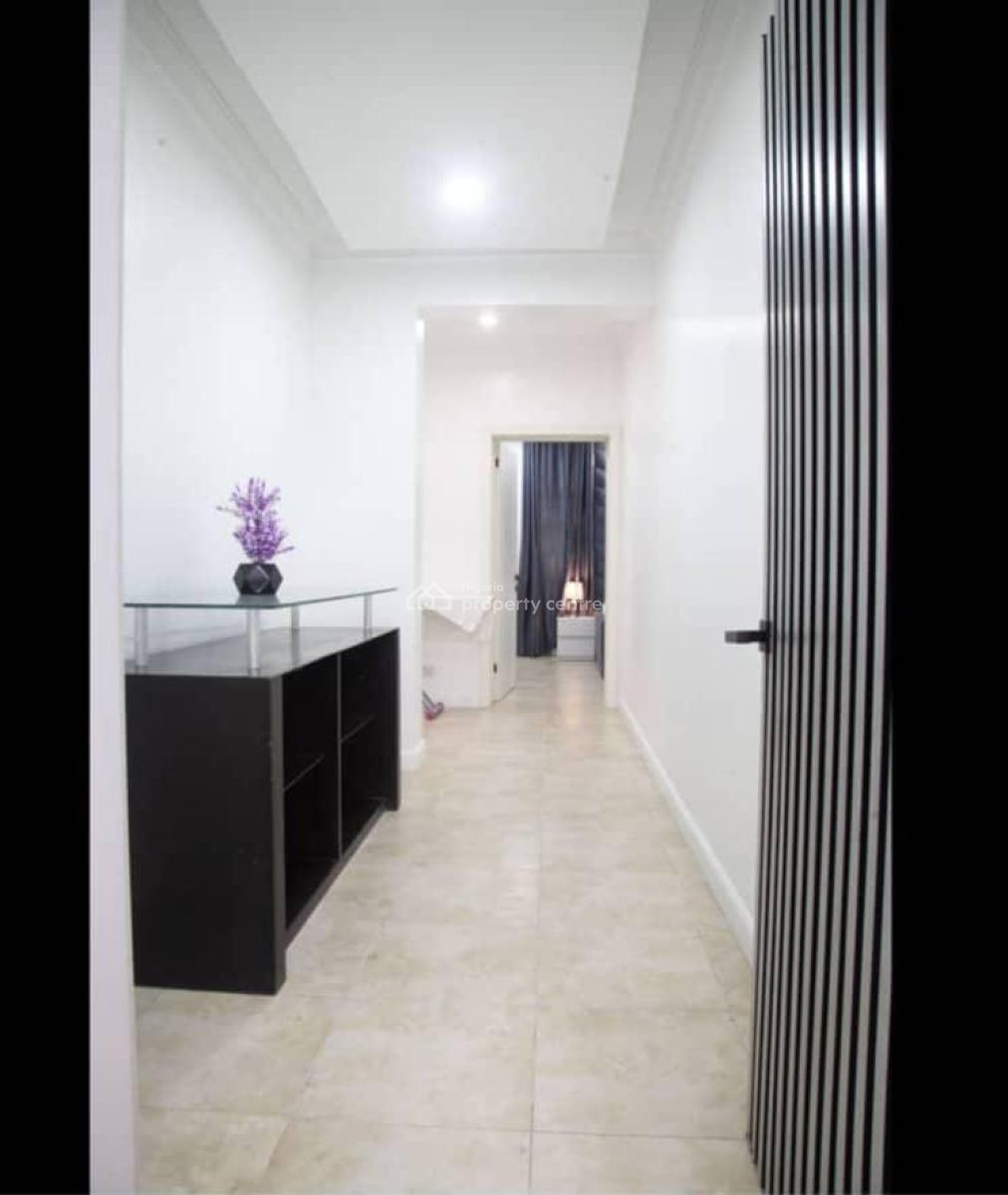 a Nice Furnished 3 Bedroom, Club Road, Old Ikoyi, Ikoyi, Lagos, Flat / Apartment for Rent