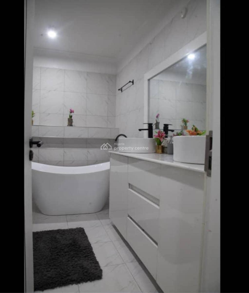 a Nice Furnished 3 Bedroom, Club Road, Old Ikoyi, Ikoyi, Lagos, Flat / Apartment for Rent
