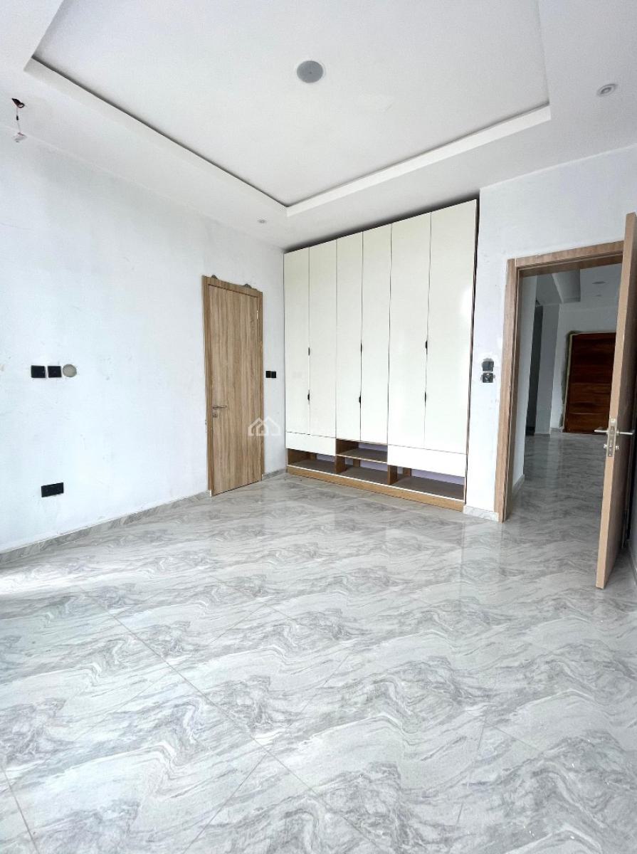 Elegant 2 Bedroom Apartment Fully Serviced with an Elevator, Pool,gym, Ikota, Lekki, Lagos, Flat / Apartment for Sale