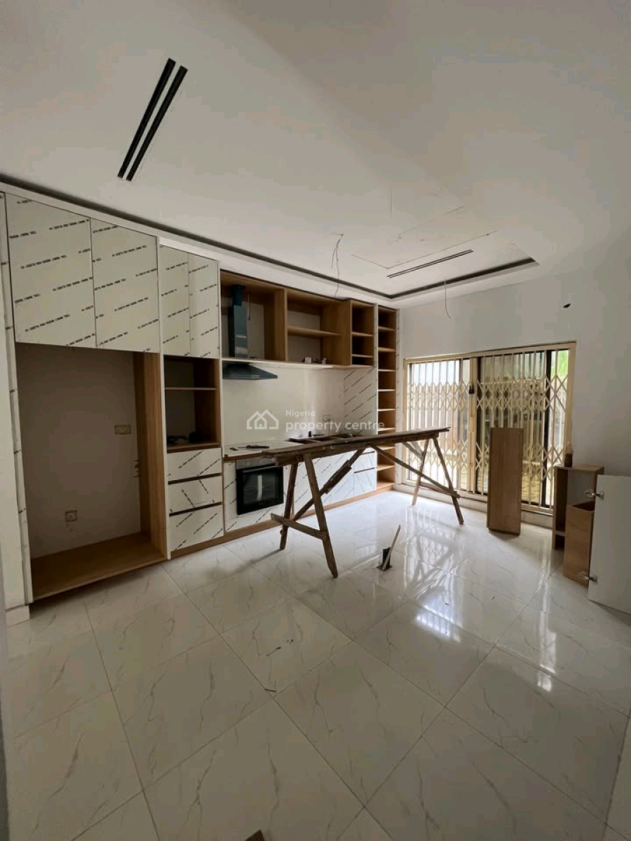 Property Description: 4 Bedroom Terrace with a Family Lounge & Without, Gwarinpa, Abuja, House for Sale