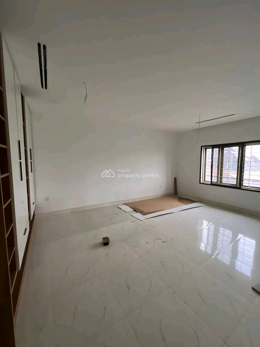 Property Description: 4 Bedroom Terrace with a Family Lounge & Without, Gwarinpa, Abuja, House for Sale