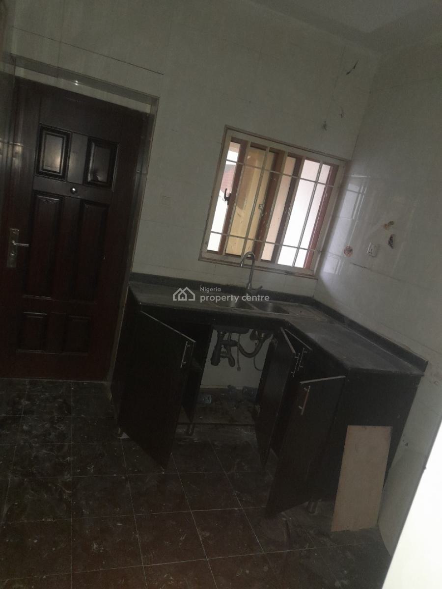 Standard Lovely 1bedrooms Pent House on a Tarred Road, Fo1 Layout, Kubwa, Abuja, Flat / Apartment for Rent
