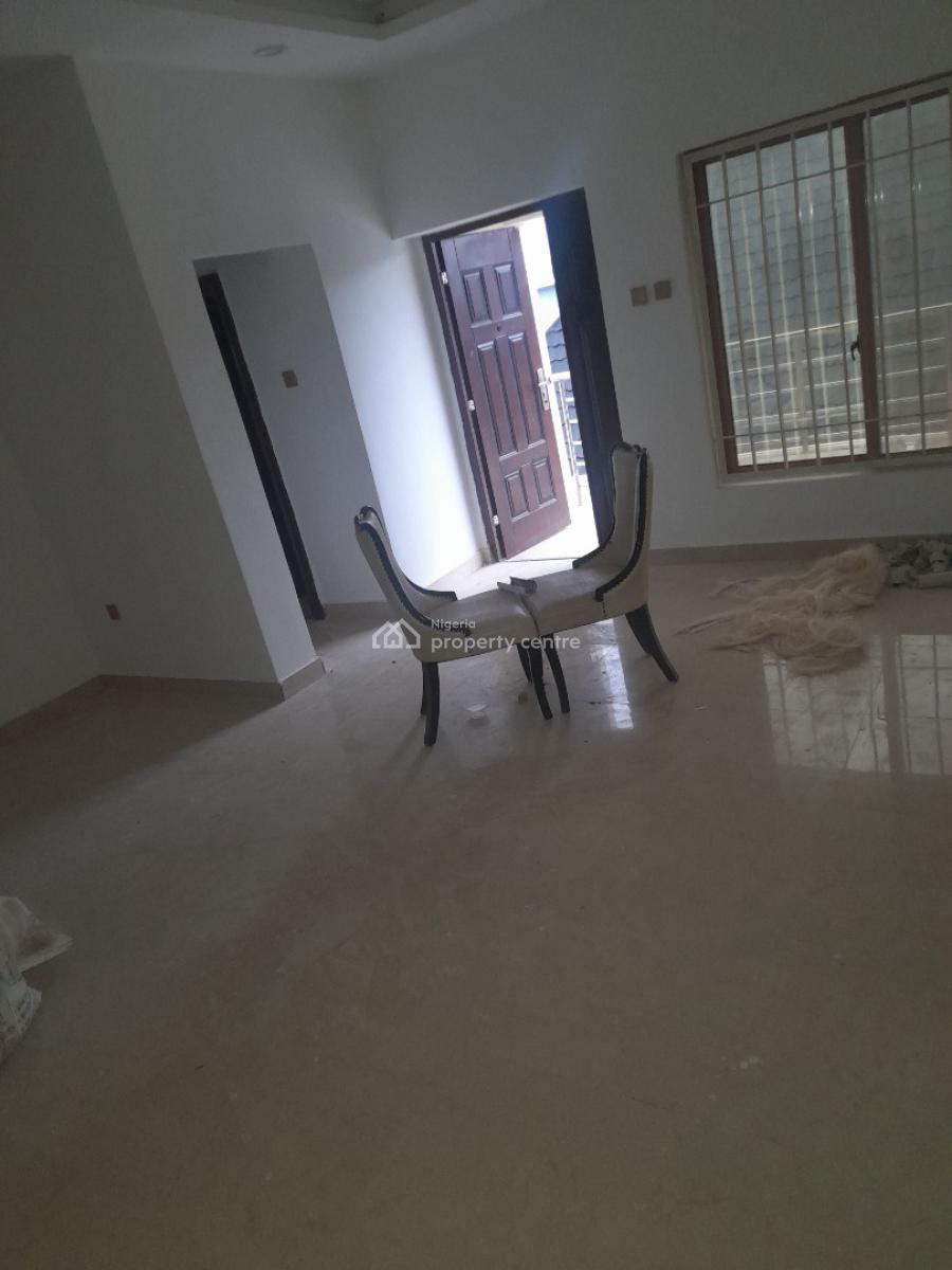 Standard Lovely 1bedrooms Pent House on a Tarred Road, Fo1 Layout, Kubwa, Abuja, Flat / Apartment for Rent