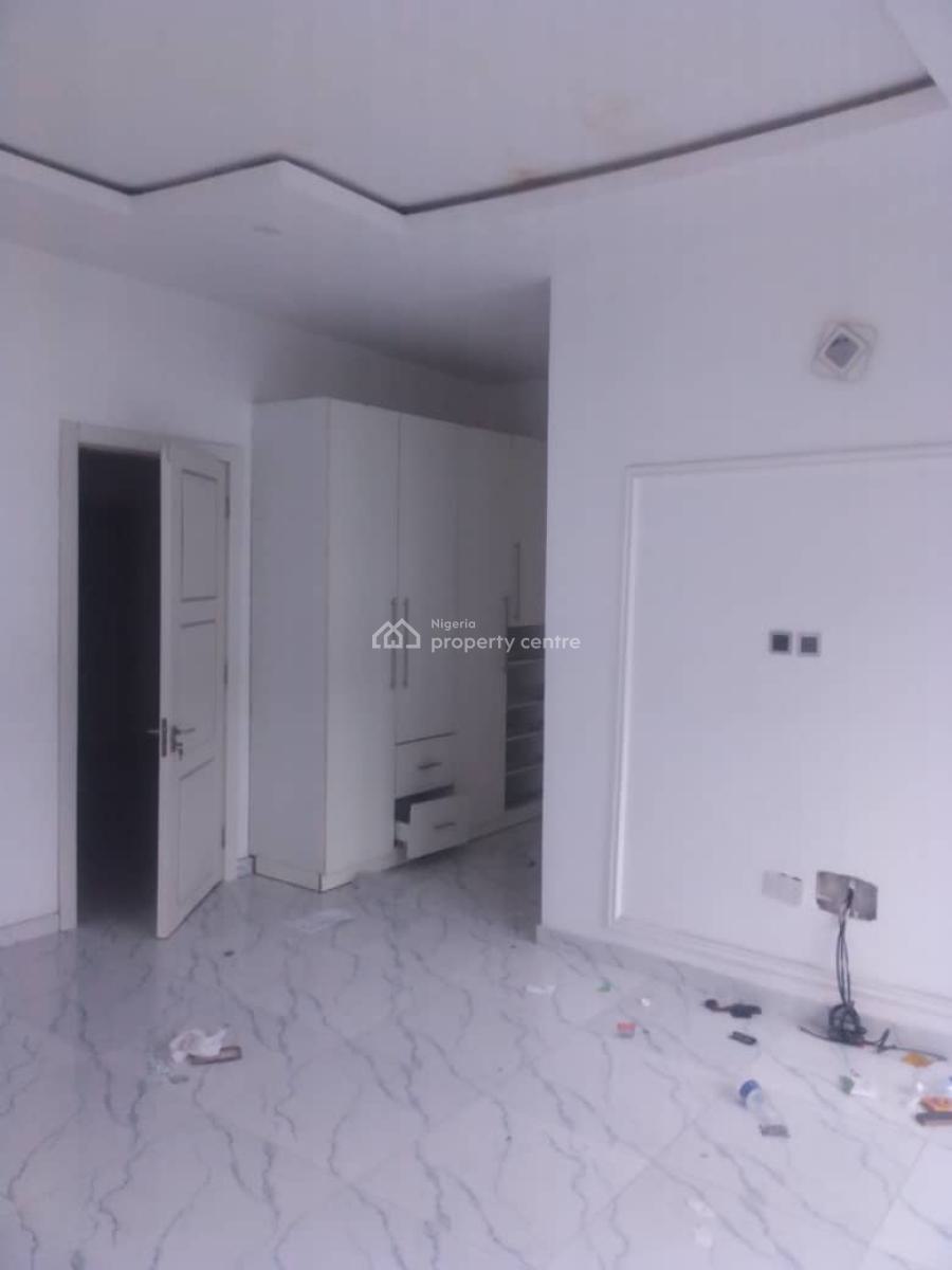 3 Bedroom Duplex, The Prestigious Lekki Palm City, Well Secured Estate, Ajah, Lagos, Terraced Duplex for Rent
