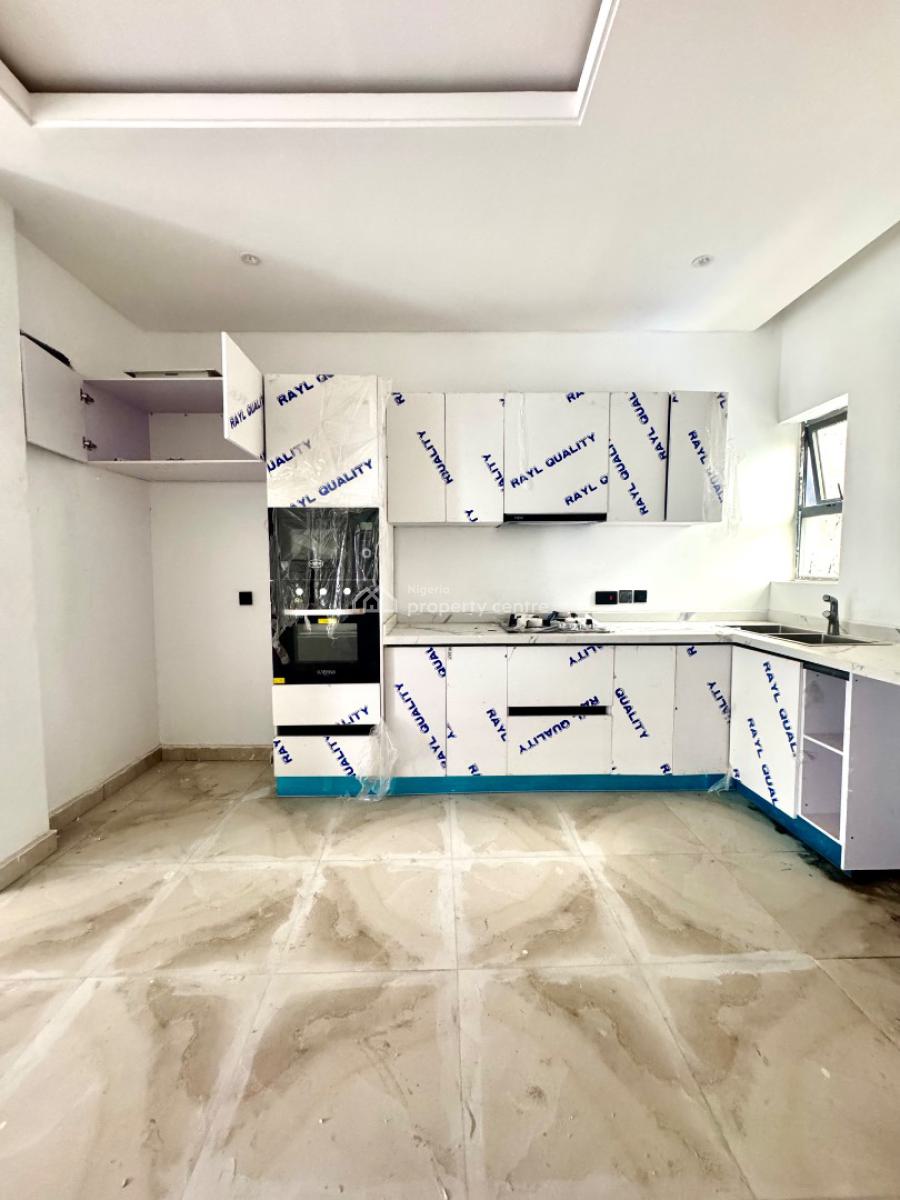 2 Bedrooms Maisonette, Lekki Phase 1, Lekki, Lagos, House for Sale
