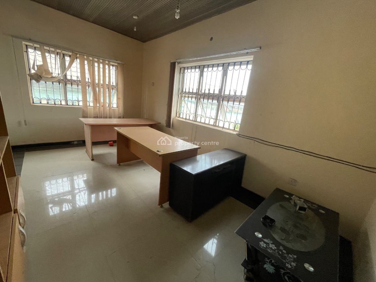Spacious Strategically Located 6 Rooms Commercial Property, Beside Toyota, Starga Bus-stop, Sango - Eleyele Road, Eleyele, Ibadan, Oyo, Office Space for Sale