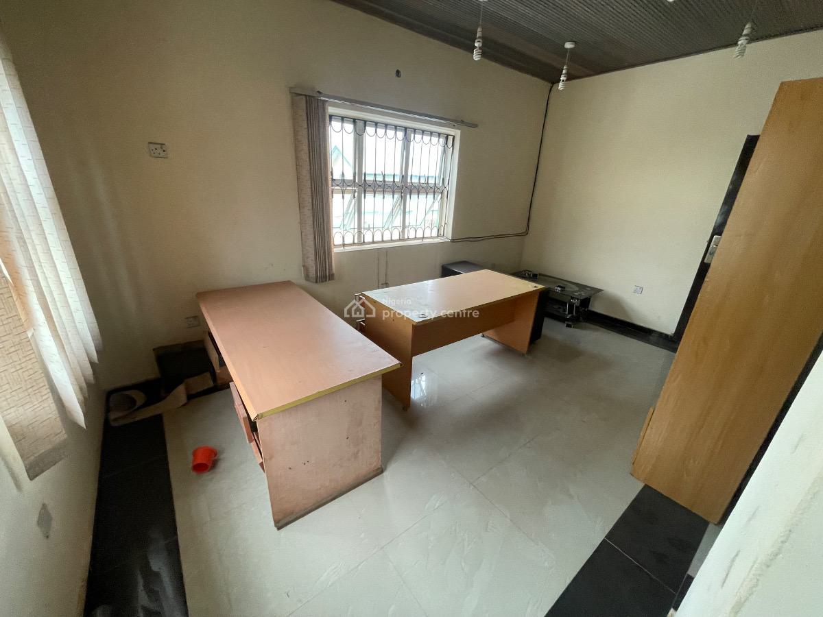 Spacious Strategically Located 6 Rooms Commercial Property, Beside Toyota, Starga Bus-stop, Sango - Eleyele Road, Eleyele, Ibadan, Oyo, Office Space for Sale
