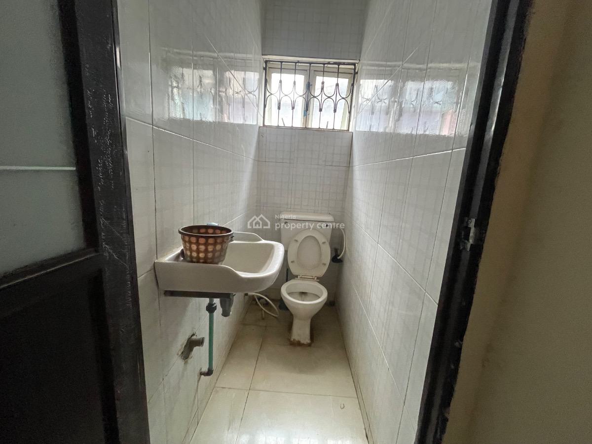 Spacious Strategically Located 6 Rooms Commercial Property, Beside Toyota, Starga Bus-stop, Sango - Eleyele Road, Eleyele, Ibadan, Oyo, Office Space for Sale
