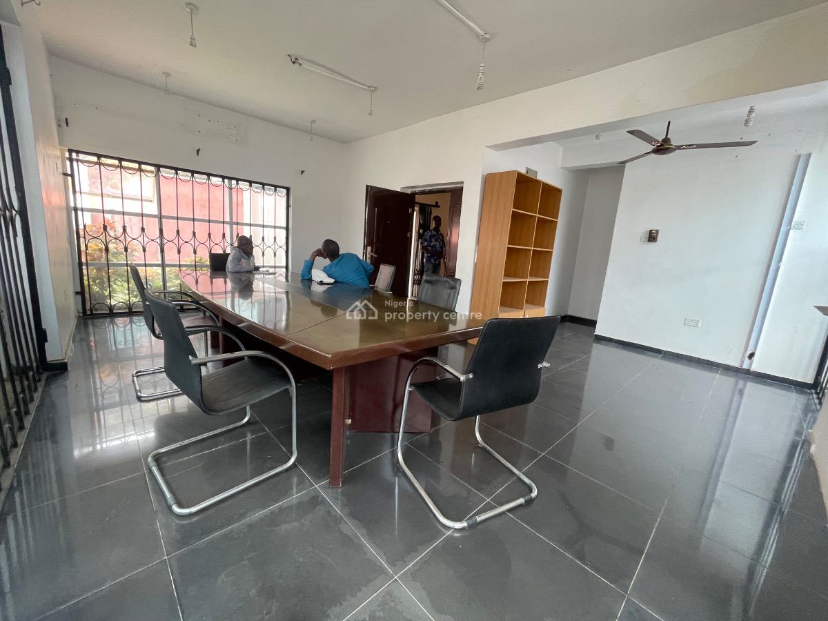 Spacious Strategically Located 6 Rooms Commercial Property, Beside Toyota, Starga Bus-stop, Sango - Eleyele Road, Eleyele, Ibadan, Oyo, Office Space for Sale