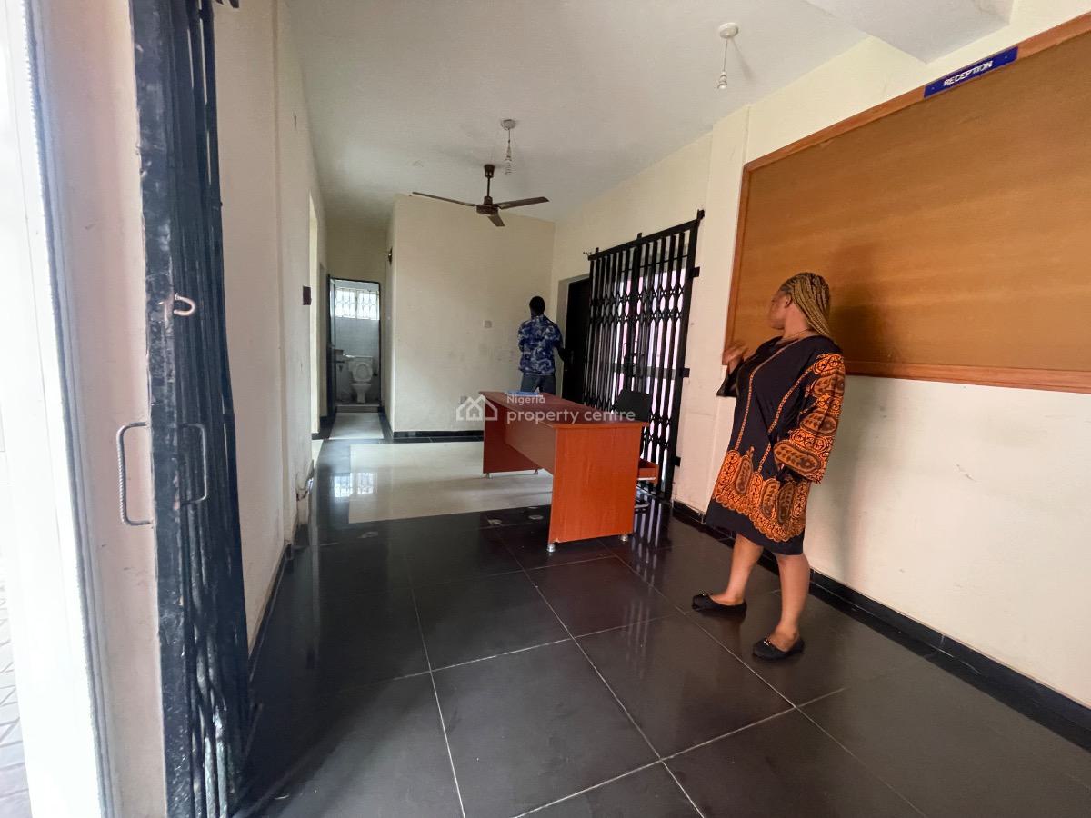 Spacious Strategically Located 6 Rooms Commercial Property, Beside Toyota, Starga Bus-stop, Sango - Eleyele Road, Eleyele, Ibadan, Oyo, Office Space for Sale
