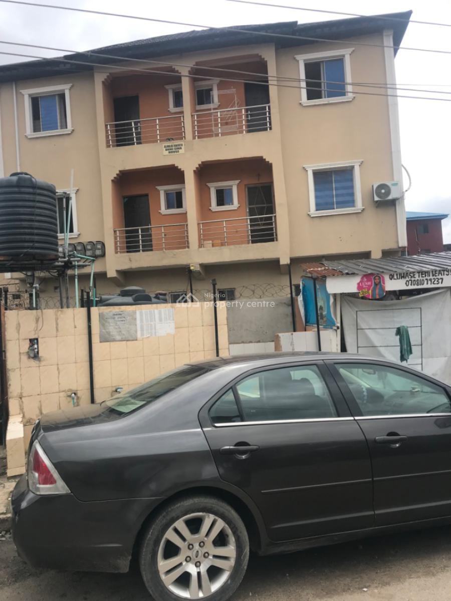 Relatively New Studio Apartment, Okesuna Street, Shomolu, Lagos, Self Contain (single Rooms) for Rent